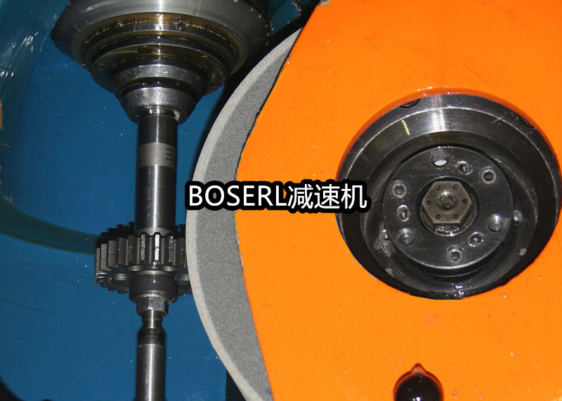 1666690160970331.jpg 齒輪減速電機(jī)一體機(jī)